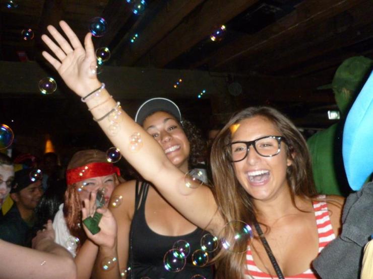 417129_10152285312595440_548975557_n